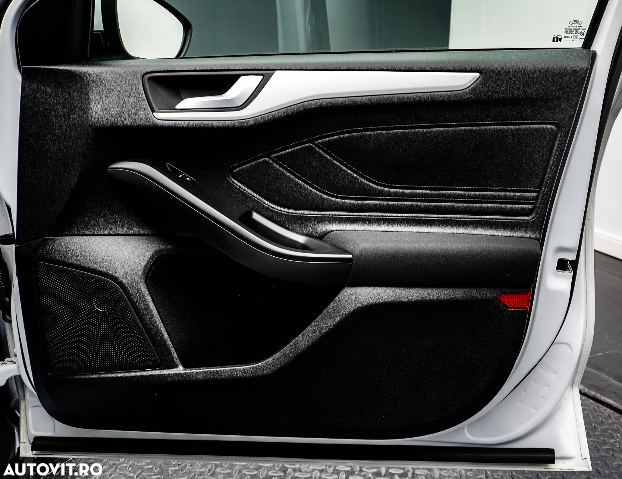 Ford Focus 1.0 EcoBoost Titanium Business - 22