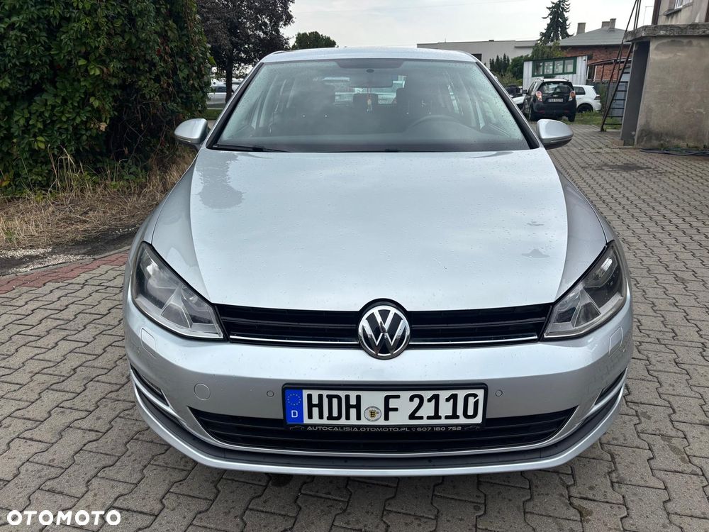 Volkswagen Golf - 5
