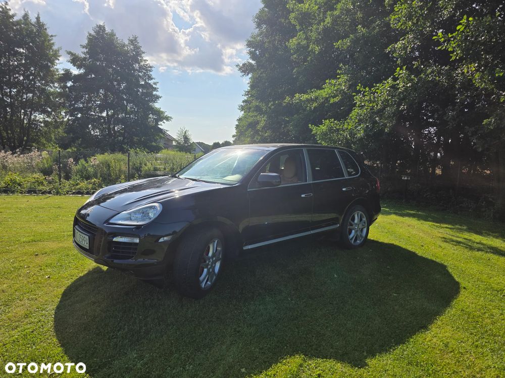 Porsche Cayenne Turbo - 3