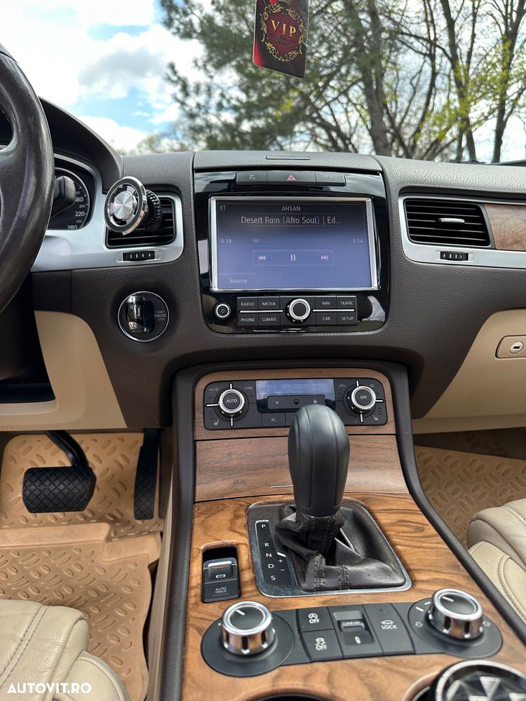 Volkswagen Touareg 3.0 V6 TDI BMT Terrain Tech - 10