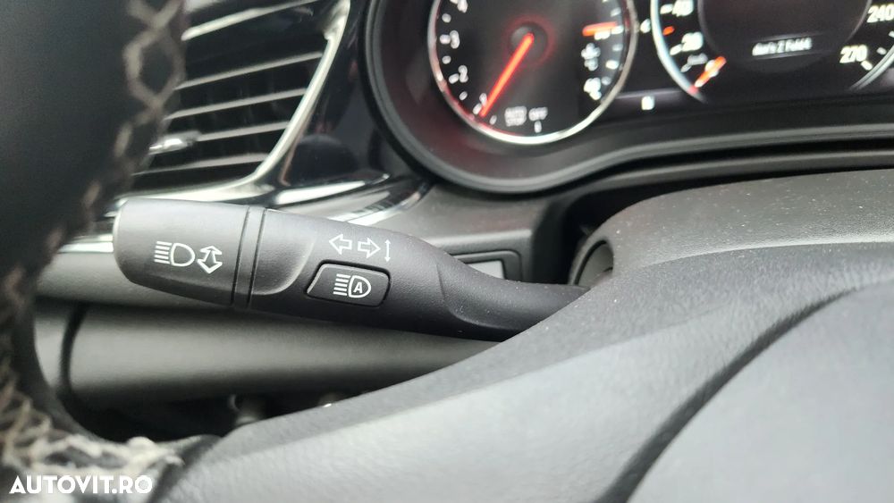 Opel Insignia Grand Sport 2.0 Diesel Aut Exclusive - 9