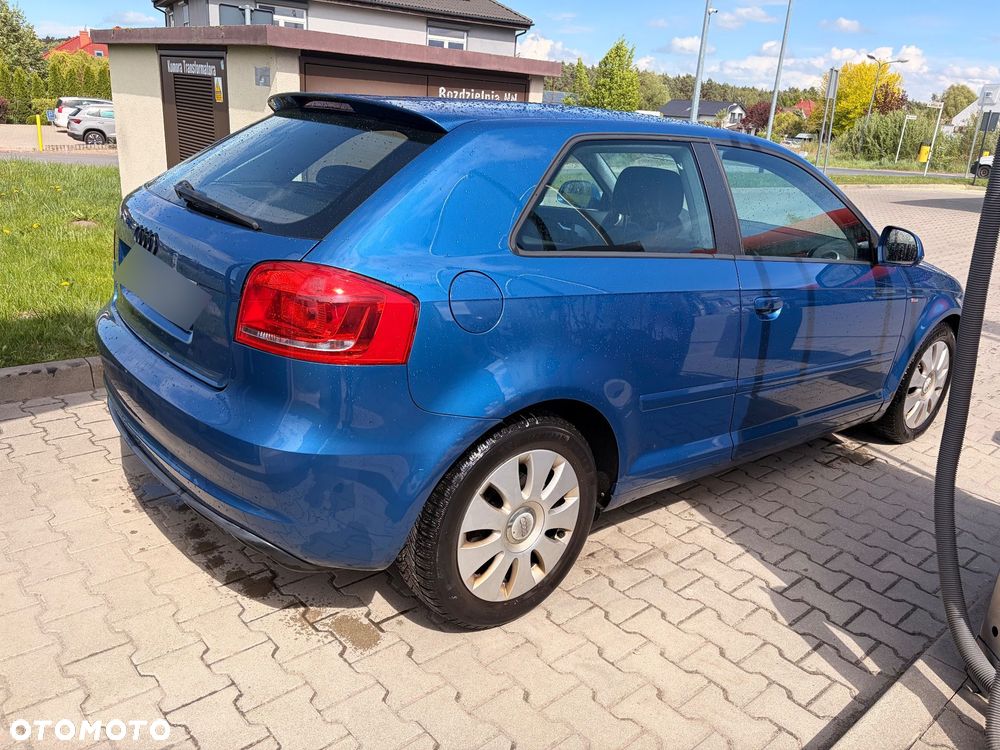 Audi A3 3-drzwiowe 2.0 TDI Ambiente - 3