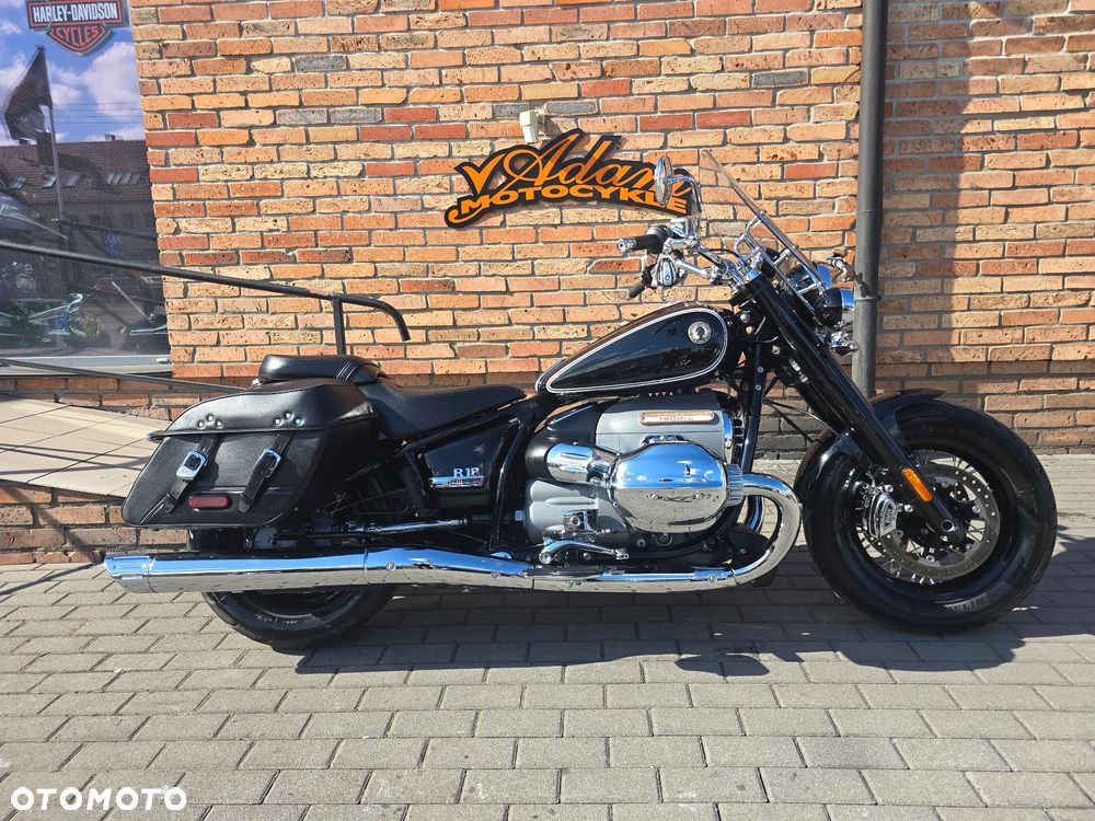 BMW R - 1