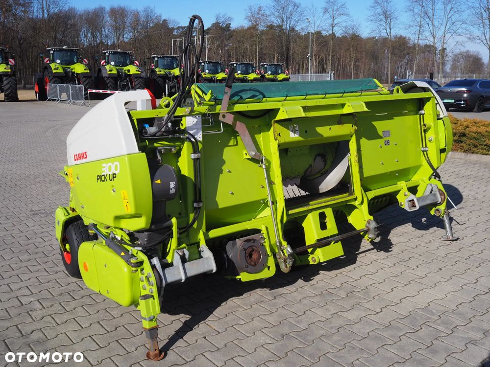 Claas PICK UP 300 HD - 3