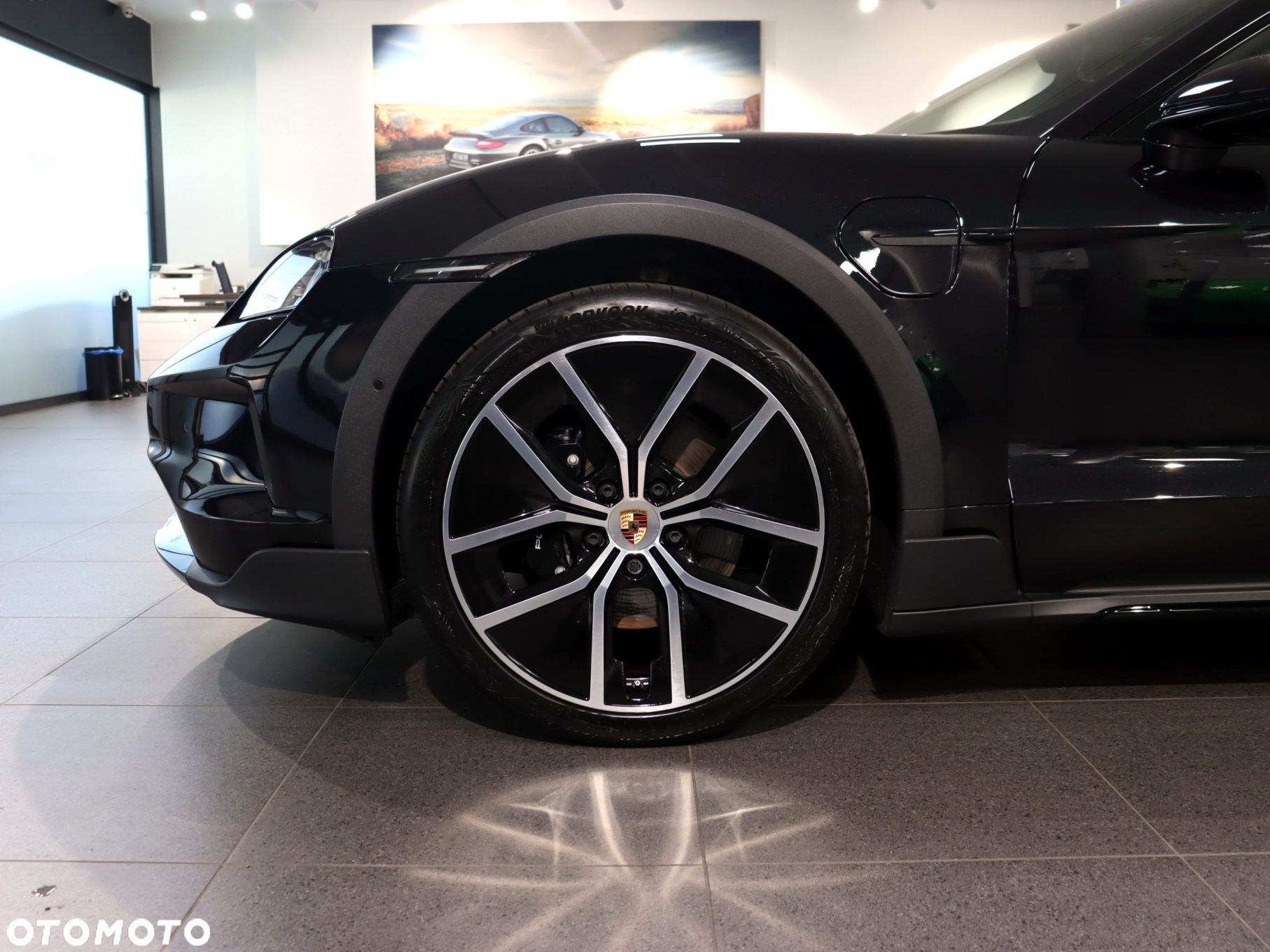 Porsche Taycan 105kWh 4S Cross Turismo - 11