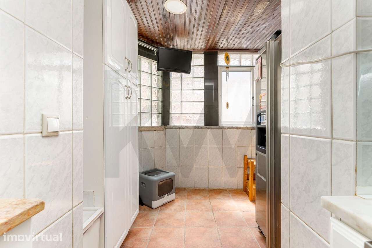 Apartamento T2+1 e logradouro com churrasqueira. - Grande imagem: 4/22