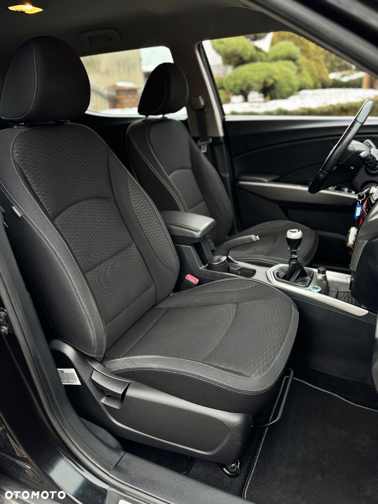 SsangYong/KGM Tivoli 1.6 Quartz - 25