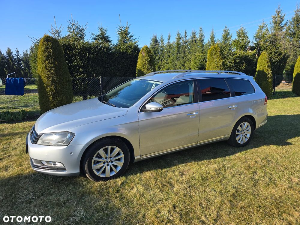 Volkswagen Passat 2.0 TDI BlueMotion Technology Exclusive - 3