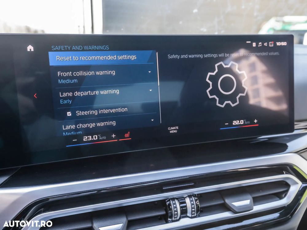 BMW M3 Competition xDrive AT - 33