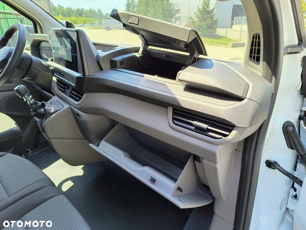Volkswagen Transporter Furgon silnik: 2,0 l TDI 150 KM / skrzynia biegów: 6-biegowa manualna rozstaw osi: 3100 mm - 20