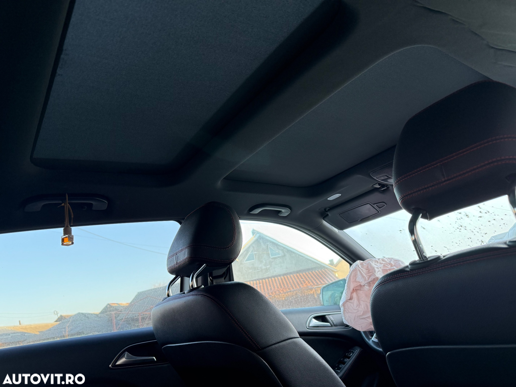Dezmembrări mercedes B class 200 cdi Facelift 2017 w246 automat pachet AMG plafon panoramic interior piele navigație motor om651 2.2 cdi trapa volan pe stanga ( ne rulata ro ) - 2