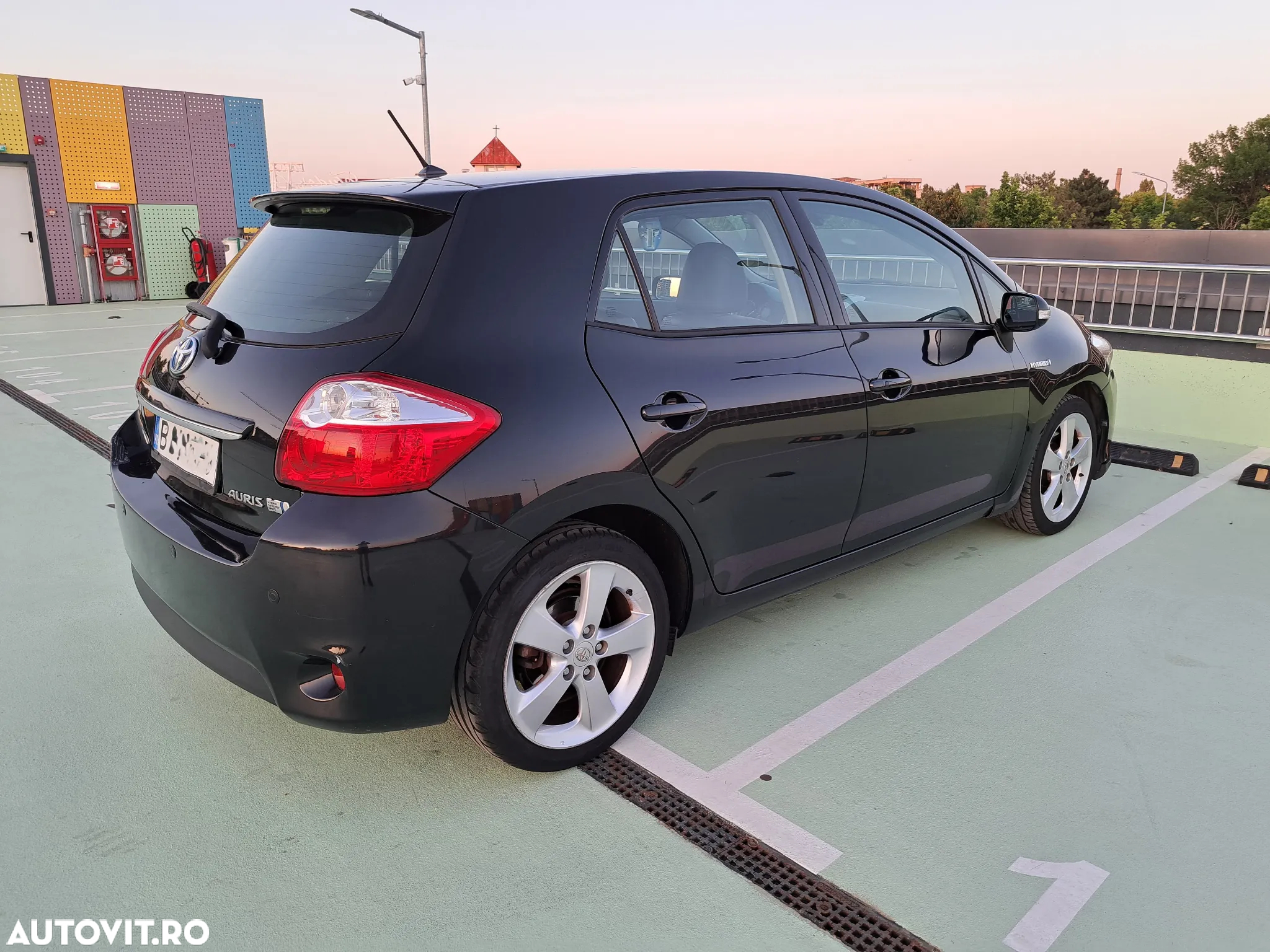 Toyota Auris 1.8 L VVT-i Hybrid Luna - 10