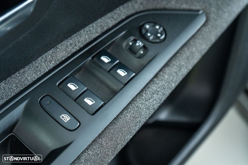 Peugeot 3008 1.5 BlueHDi Active Pack EAT8 - 22