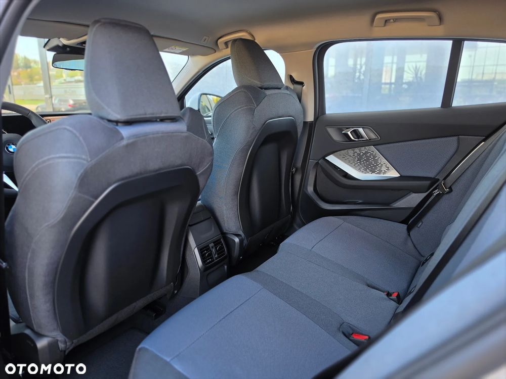BMW Seria 1 - 30