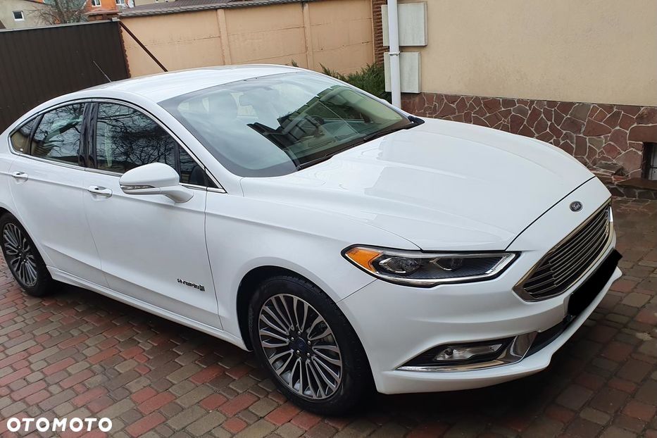Ford Mondeo 2.0 Hybrid Titanium - 1