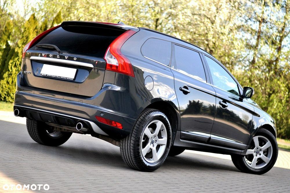 Volvo XC 60 D3 R-Design - 4