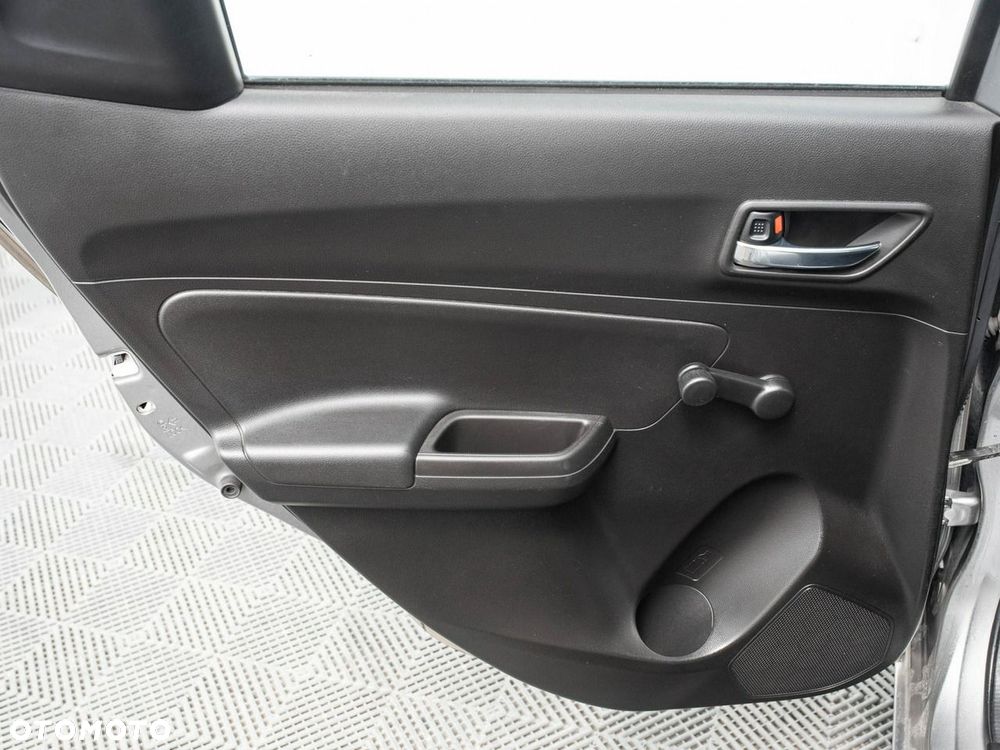 Suzuki Swift - 19