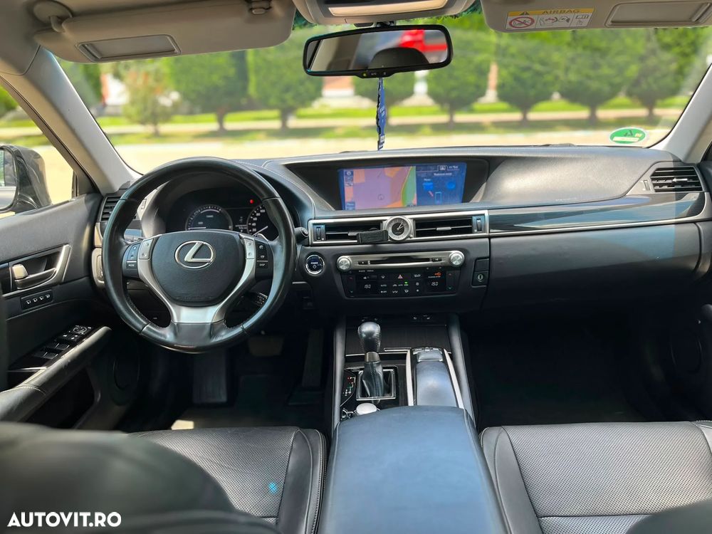 Lexus Seria GS - 12