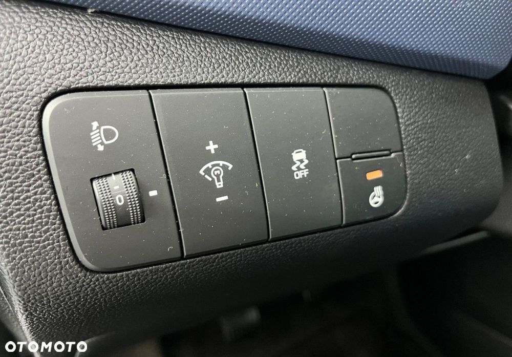 Hyundai i10 - 25