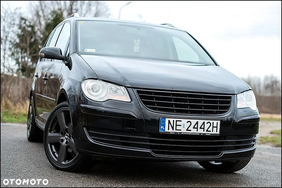 Volkswagen Touran - 9