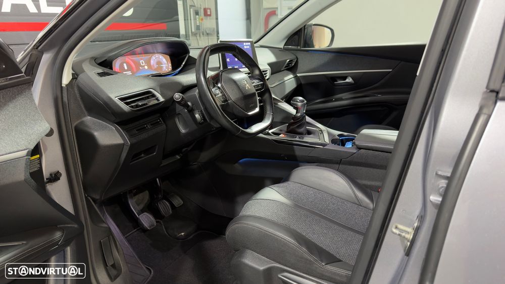 Peugeot 3008 PureTech 130 Stop & Start GPF Allure - 11
