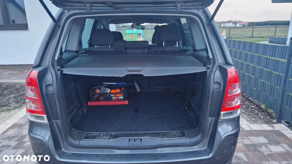 Opel Zafira 1.8 Sport - 13