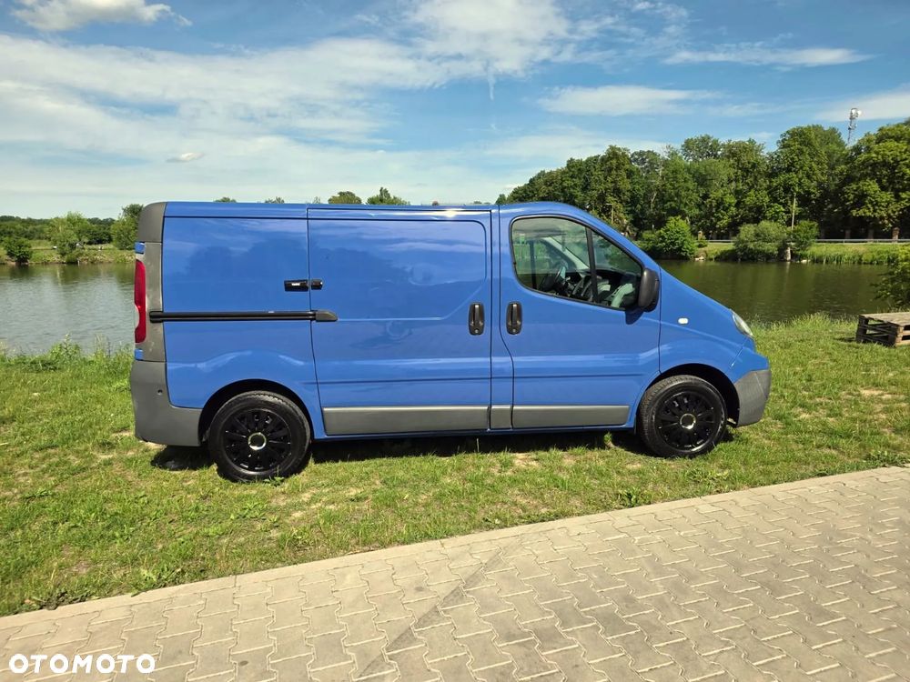 Renault TRAFIC - 22