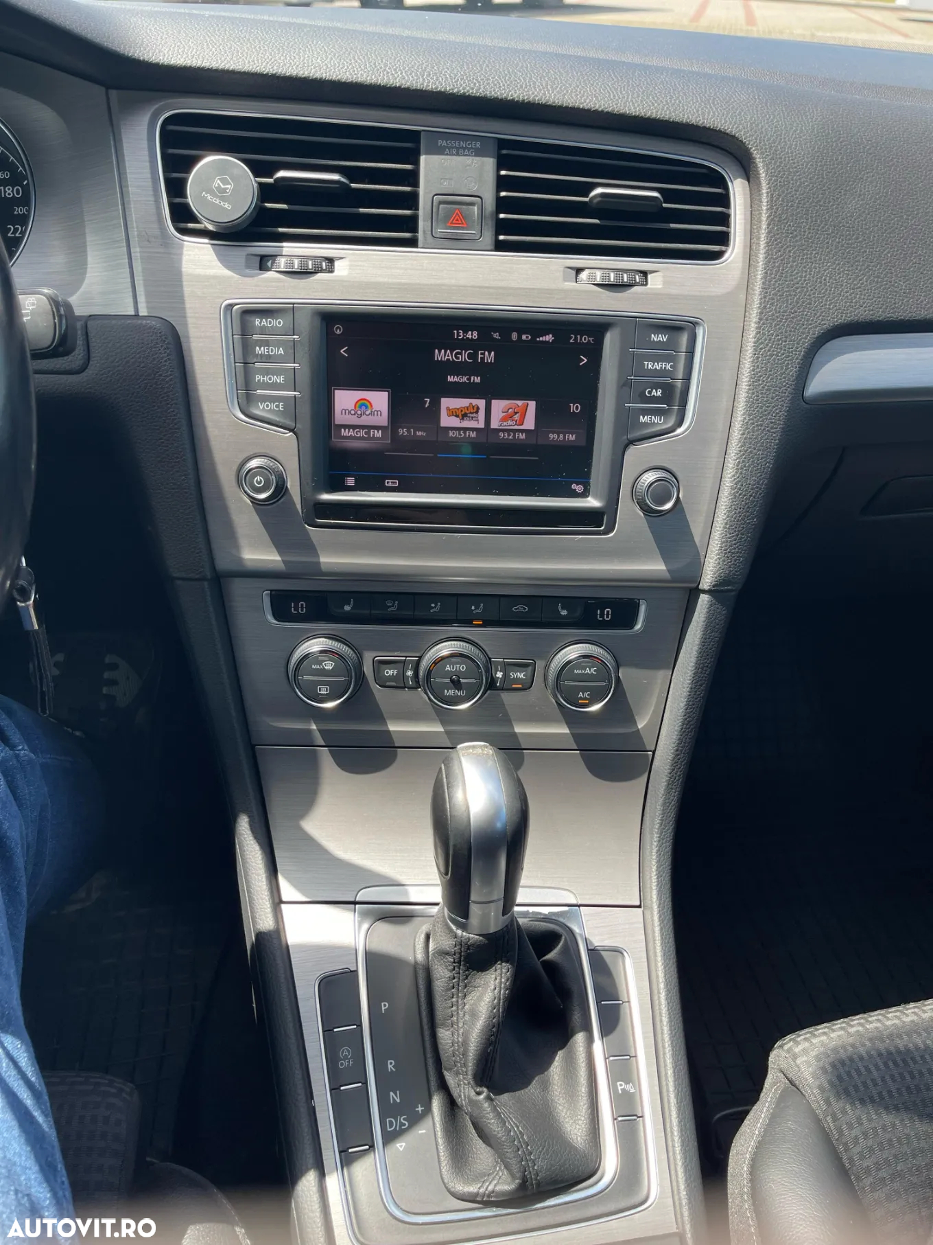 Volkswagen Golf 1.6 TDI BlueMotion Technology DSG Comfortline - 26