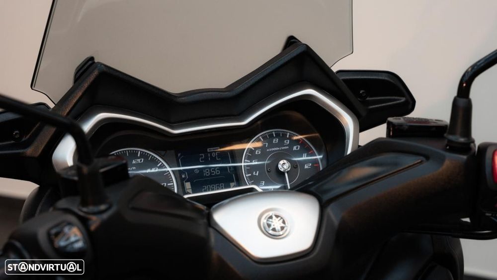 Yamaha X-Max 125 - 10