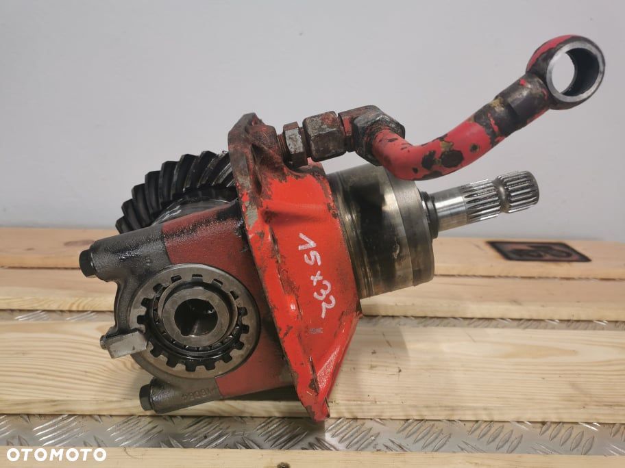 Środek mostu Manitou MLT 626 {Carraro 15X32 przód} - 1