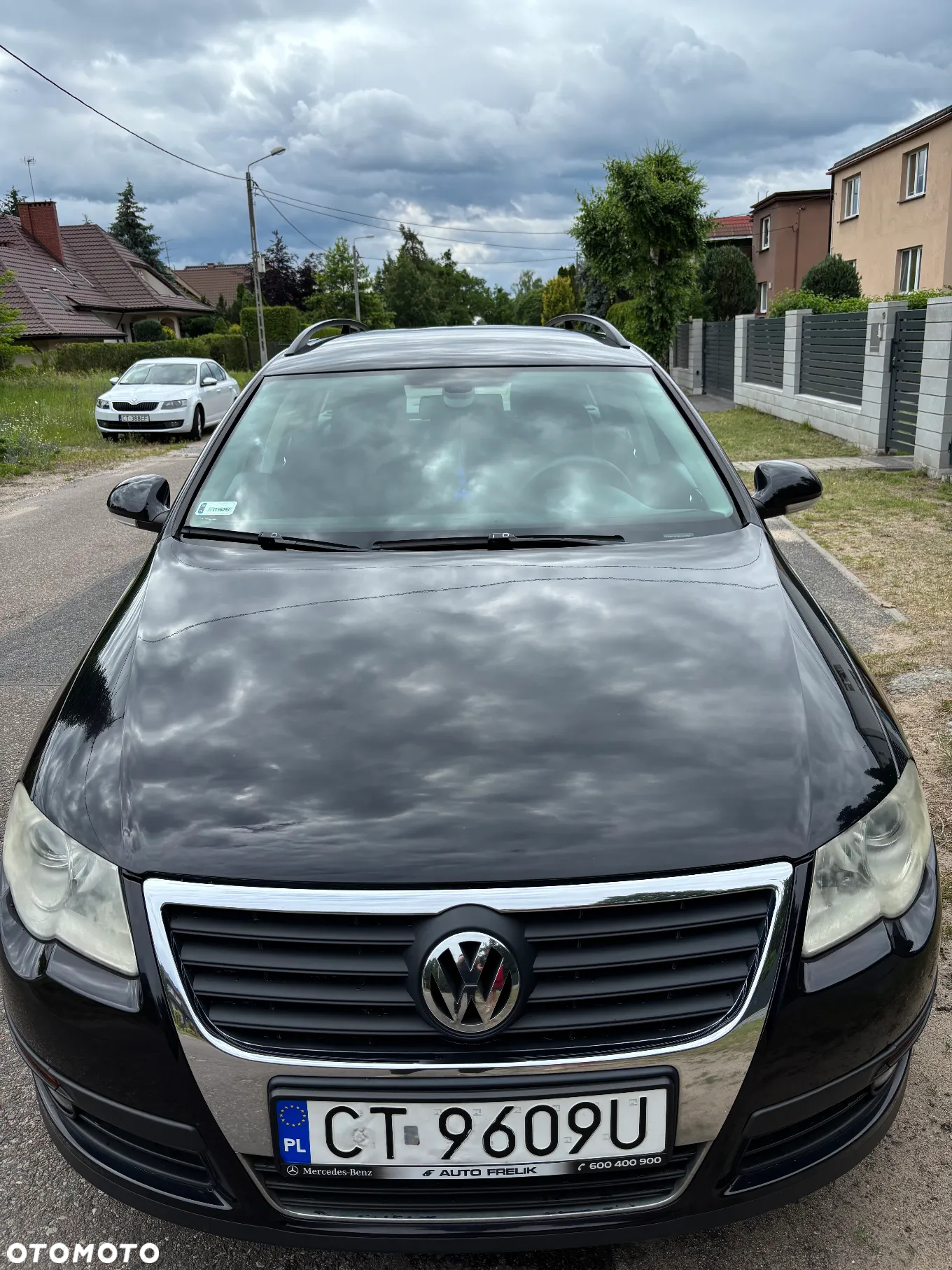 Volkswagen Passat 1.6 Trendline - 2