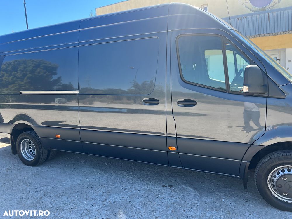 Mercedes-Benz Sprinter - 4