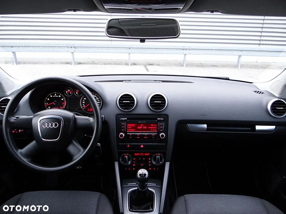 Audi A3 Sportback 1.6 Ambition - 25
