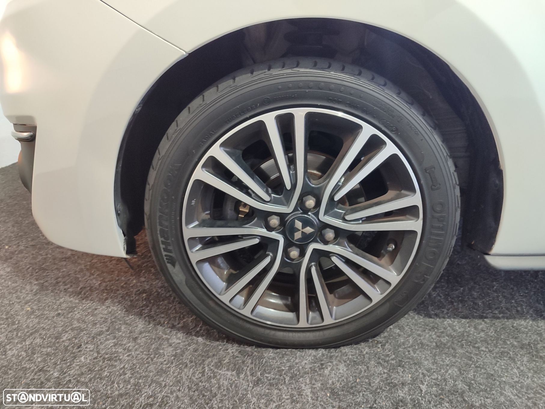 Mitsubishi Space Star 1.2 Intense - 31