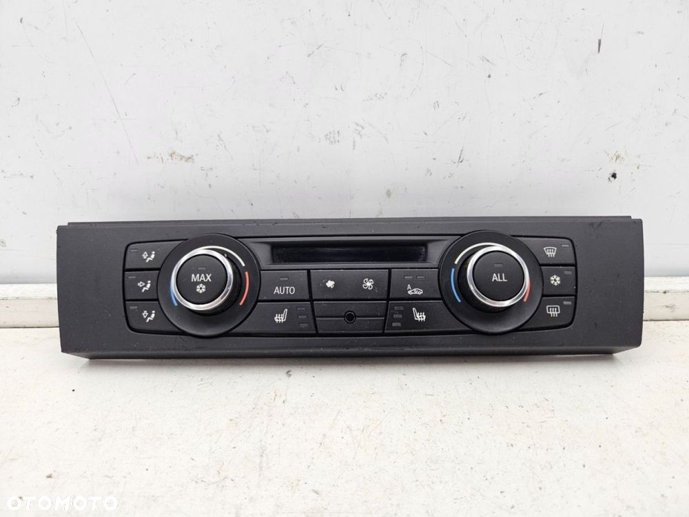 Panel klimatyzacji BMW E92 E93 04-12r. sterowania nawiewem wentylacją podgrzewane fotele 9242411 - 1