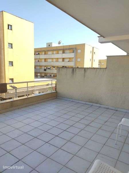 Apartamento T1 junto à Univ. Minho - Braga - Grande imagem: 3/9