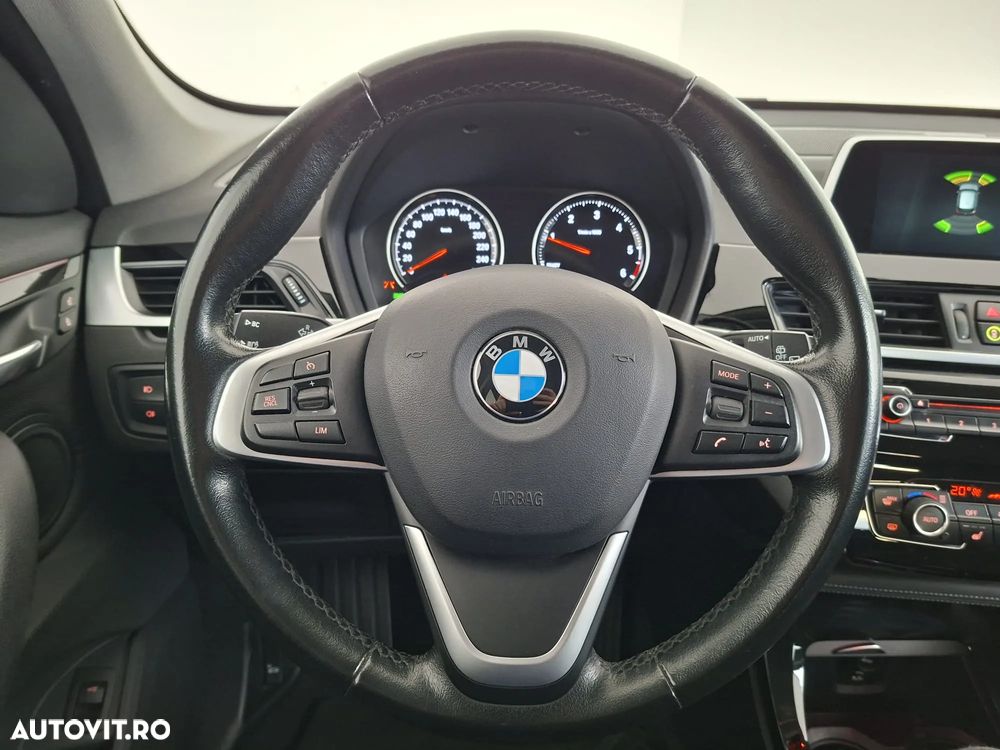 BMW X1 xDrive18d Aut. Sport Line - 7