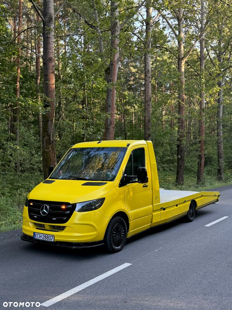 Mercedes-Benz Sprinter - 1