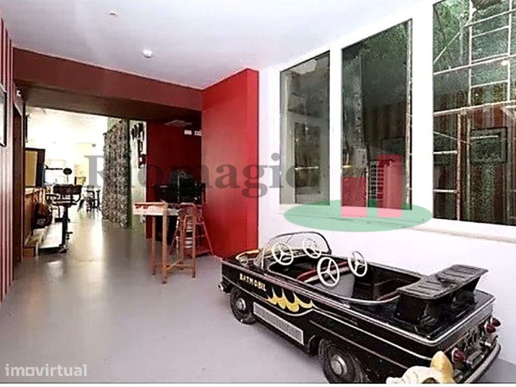 Espaço Comercial - Campo Santa Clara Lisboa - Grande imagem: 2/5