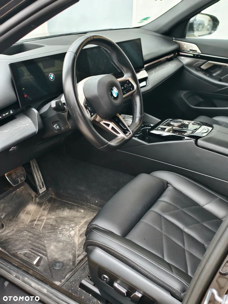 BMW Seria 5 520d xDrive mHEV M Sport - 4