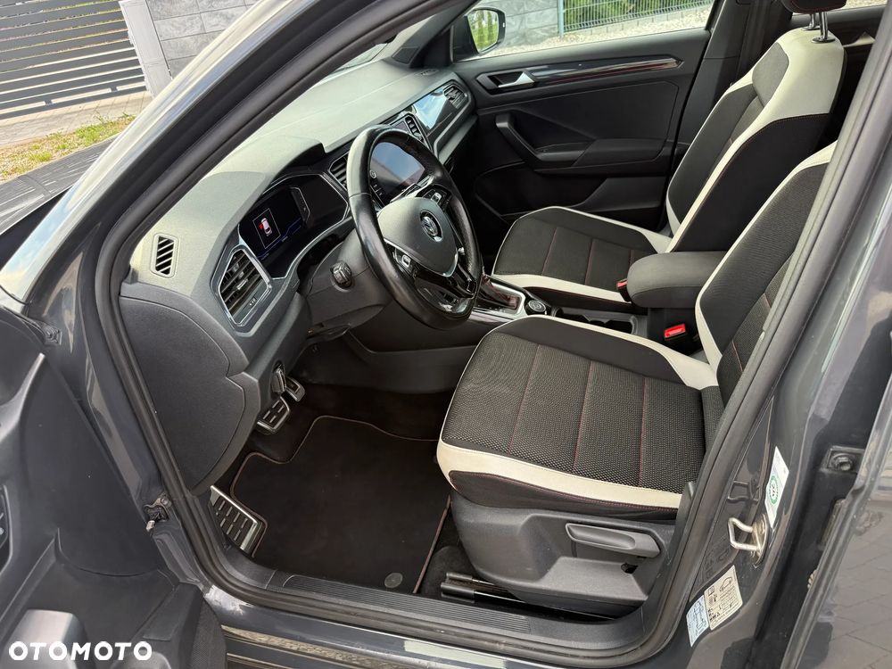 Volkswagen T-Roc - 12