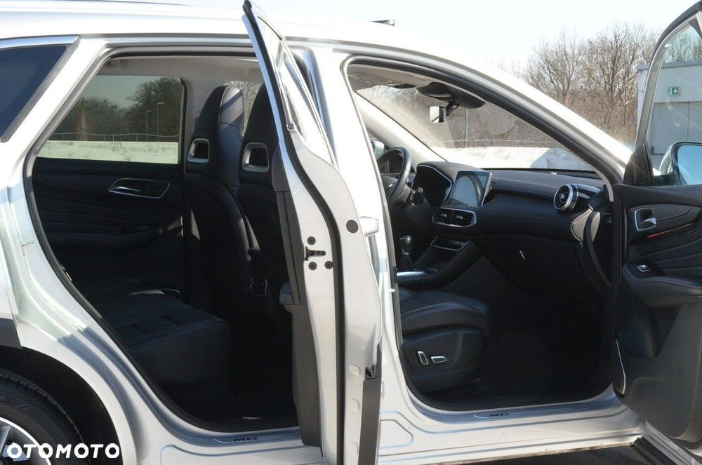 MG HS 1.5T-GDI Luxury - 35