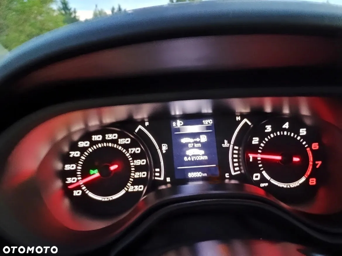 Fiat Tipo - 12