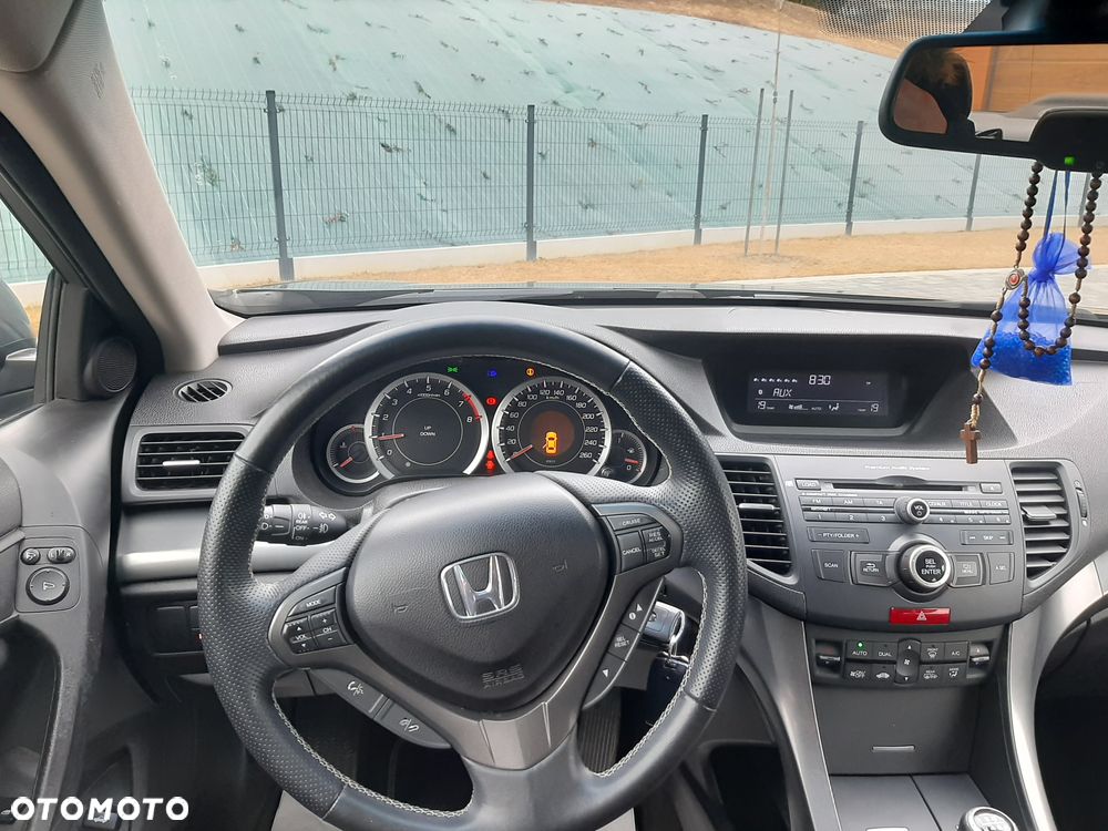 Honda Accord 2.0 Lifestyle - 30