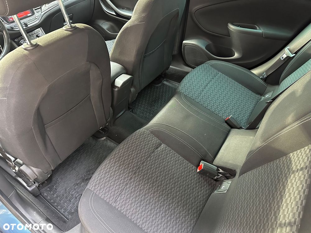 Opel Astra 1.4 T Dynamic S&S - 25