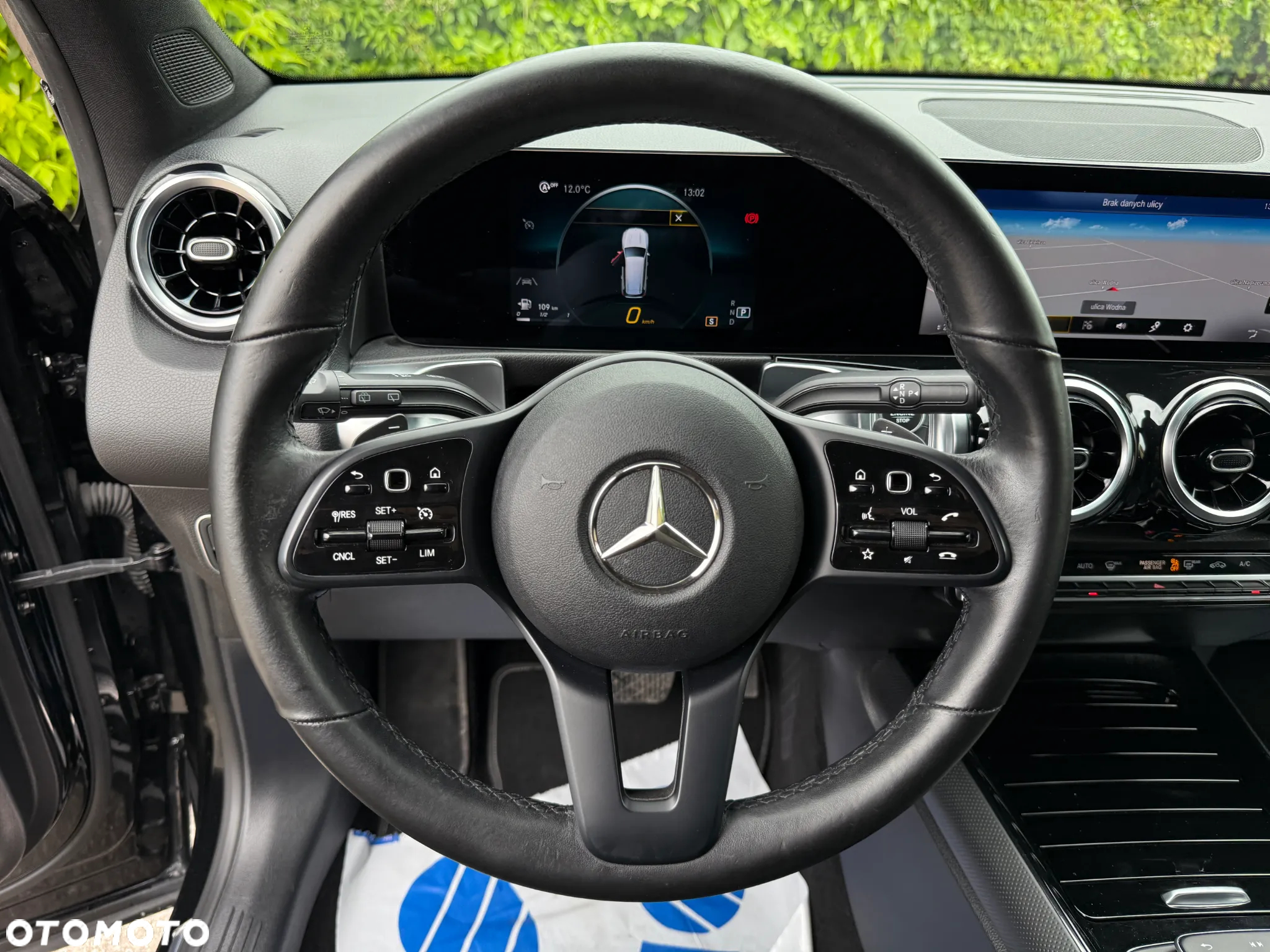Mercedes-Benz GLB 200 7G-DCT - 24