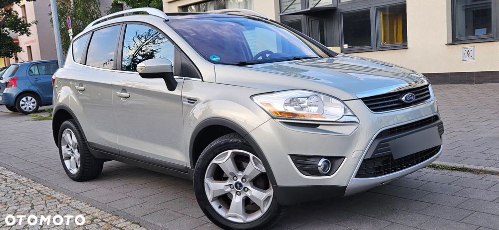 Ford Kuga 2.0 TDCi 4x4 Titanium - 27