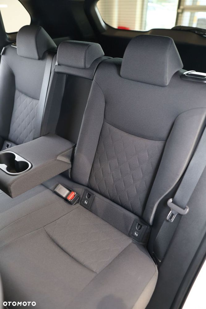 Toyota Corolla Cross - 18