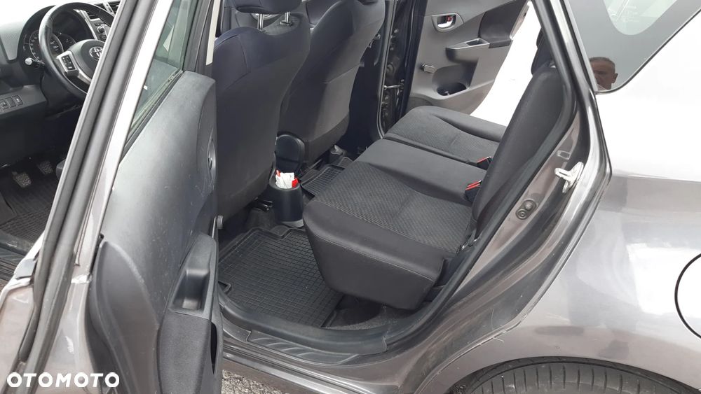 Toyota Verso S 1.4 D-4D Active - 17