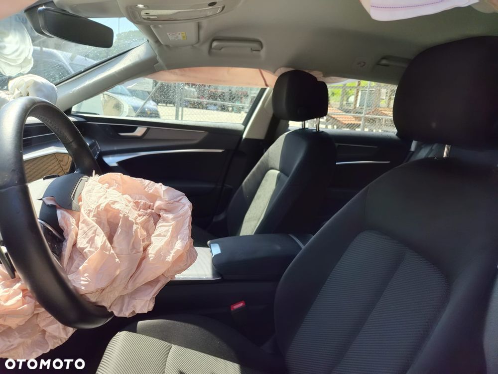 Audi A6 Avant 40 TDI quattro S tronic - 11